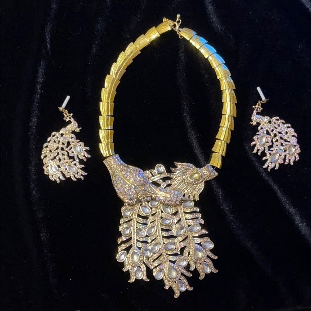 Earrings and Necklace Set - white